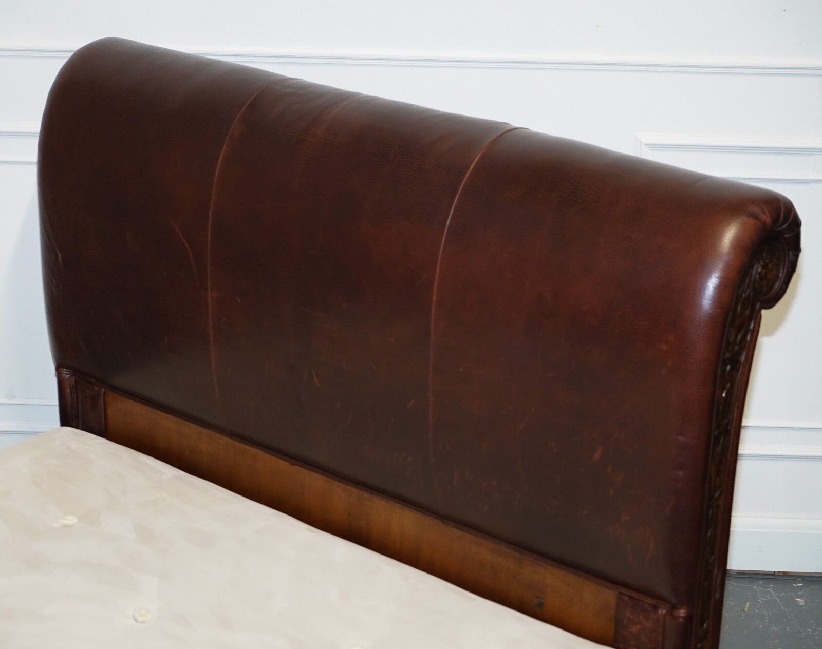 Stunning King Size Bonaparte Carved Leather Bed And So To Bed Rrp £14,000 photo for sale