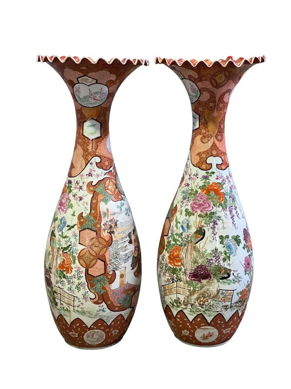 photo furniture Pair Of Japanese Kutani Vases, 19th Century