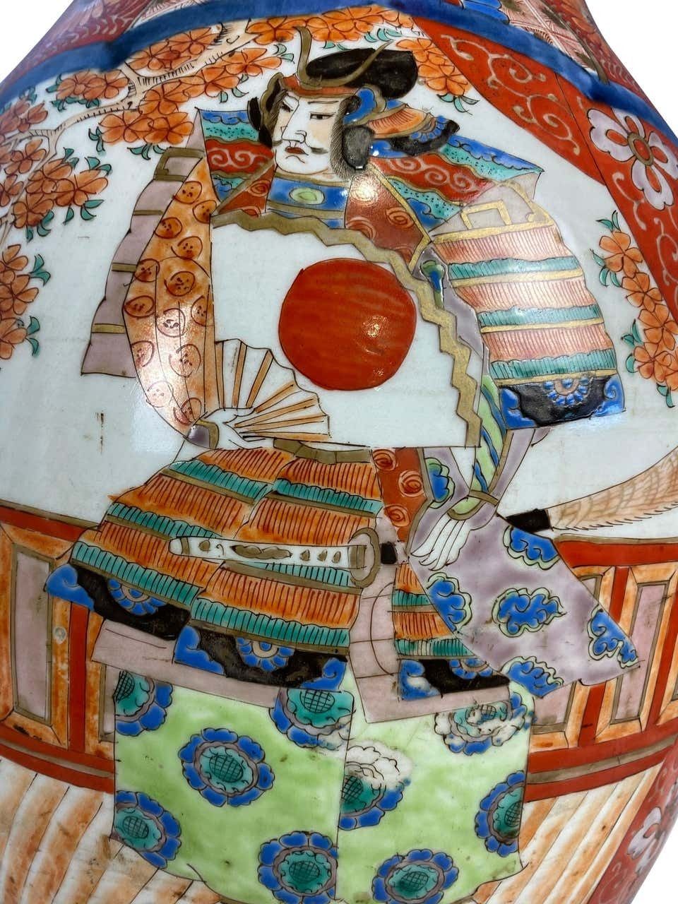 photo furniture Grand Japanese Imari Vase, Late 19th Century