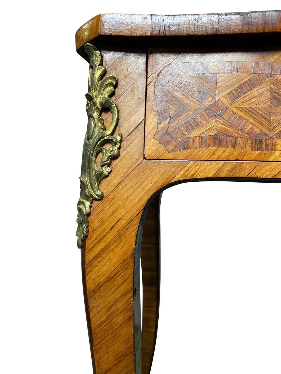 photo vinterior Marquetry Inlaid Kingwood Desk, 18th Century