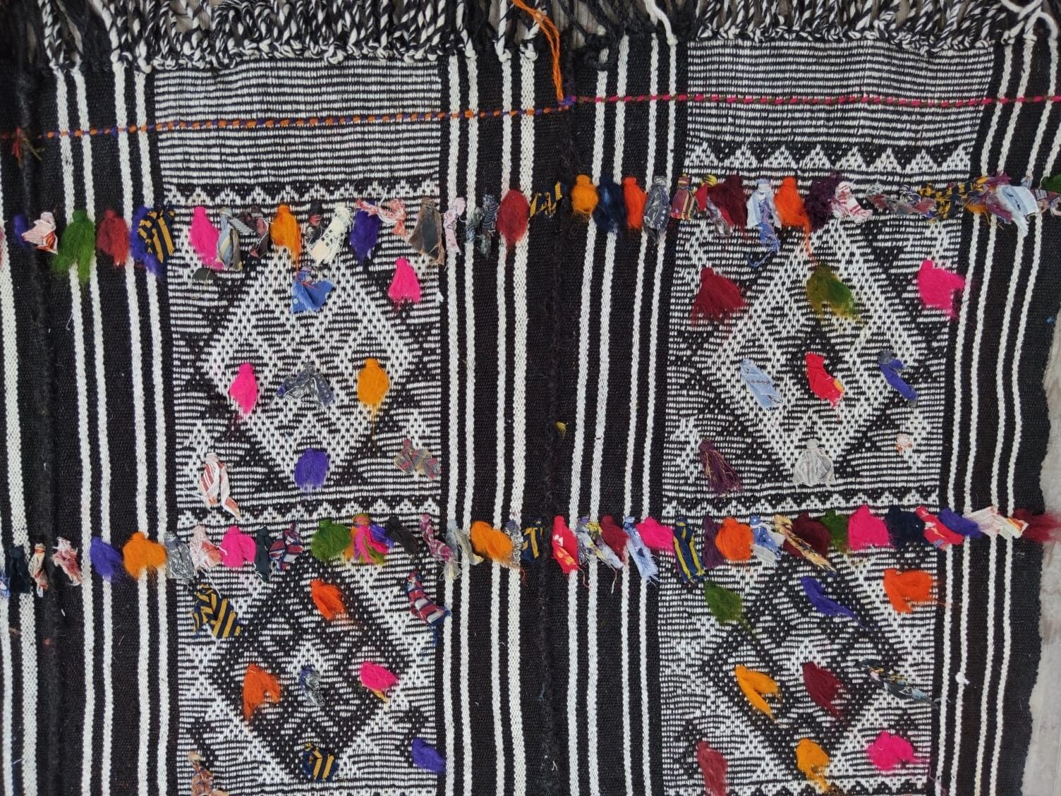 5.6x7.3 Ft Hand Woven Vintage Turkish Kilim Rug (Flat Weave) With Colorful Pomps photo Textiles