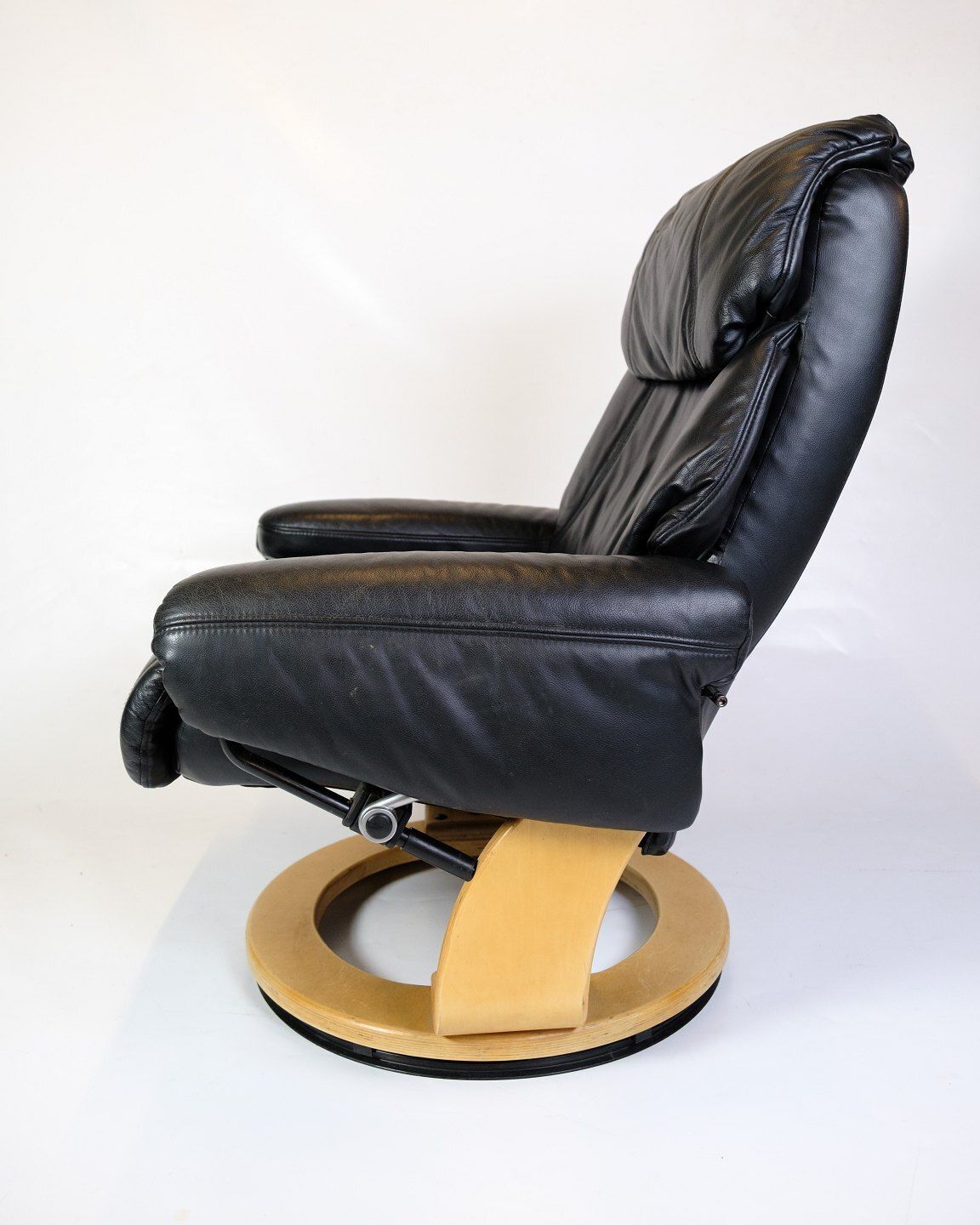 Set Of Two Armchairs With Footstool In Bent Beech  & Black Leather, Scandinavian Design photo buy