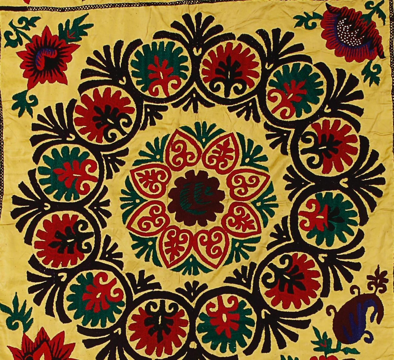 5.5x7.6 Ft Asian Suzani Textile. Embroidered Cotton & Silk Wall Hanging photo Art