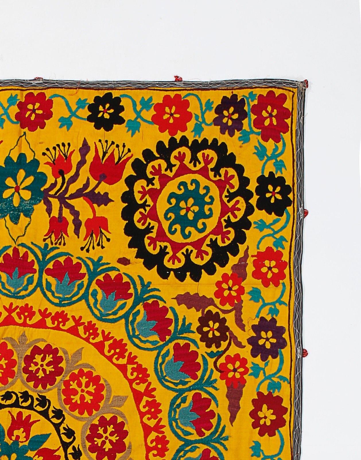 4.5x6 Ft Asian Suzani Textile. Embroidered Cotton & Silk Bed Cover, Wall Hanging photo furniture