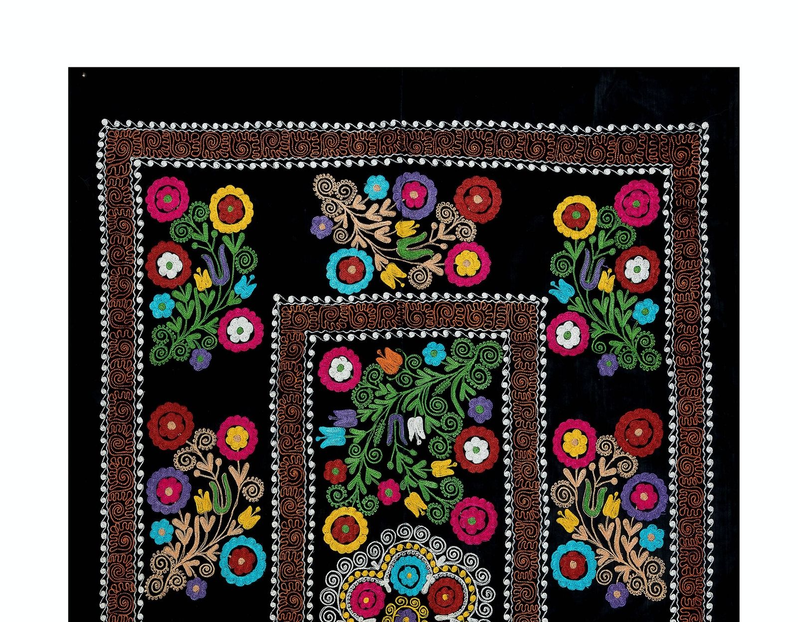 4.3x6.8 Ft Vintage Silk Hand Embroidery Bed Cover, Uzbek Suzani Wall Hanging photo furniture