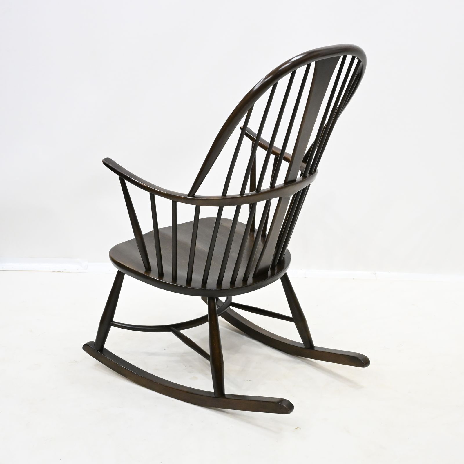 Ercol Rocking Chair Dark Finish Model 912 Free Uk Delivery photo 447.0