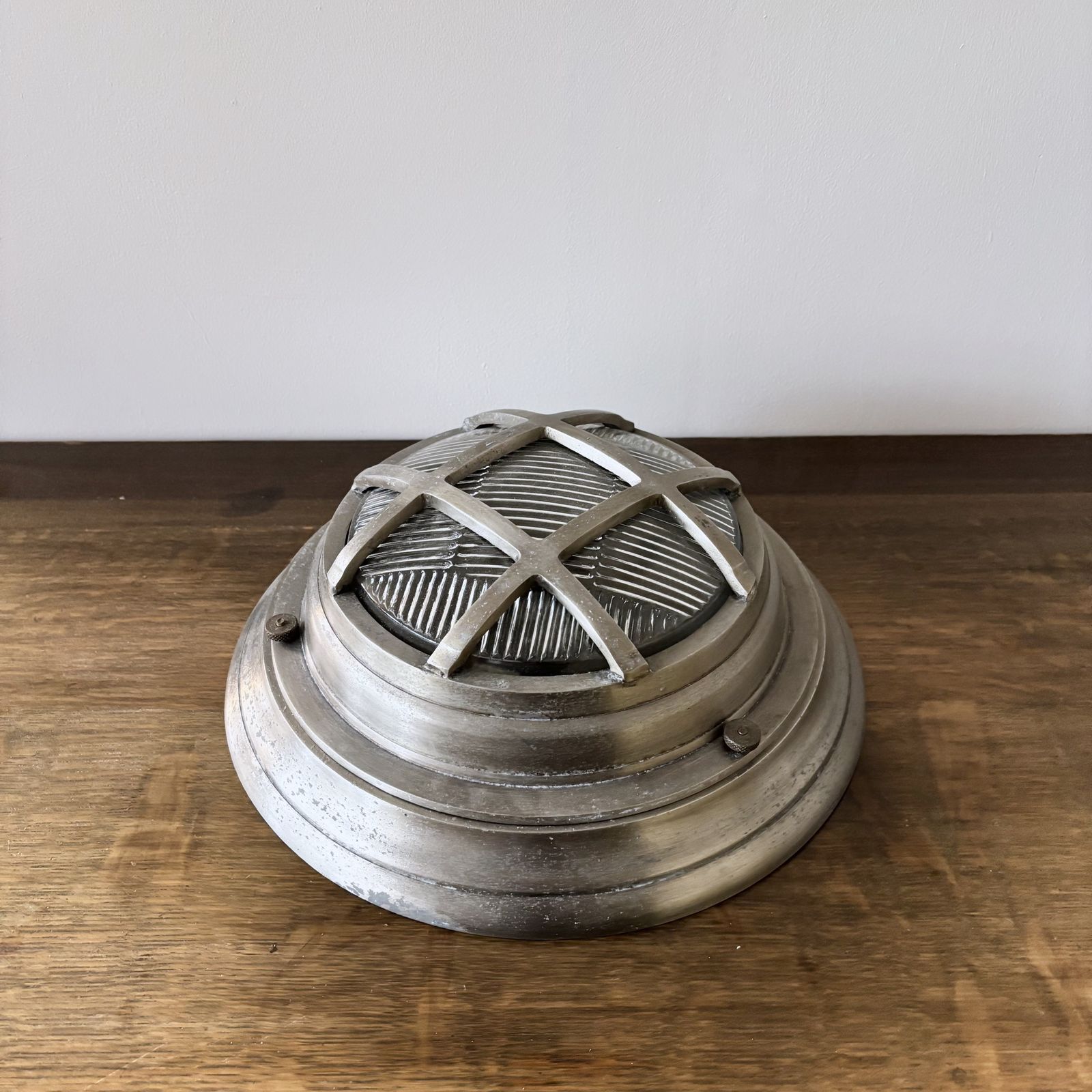 Round Aluminium Bulk Head Light photo furniture