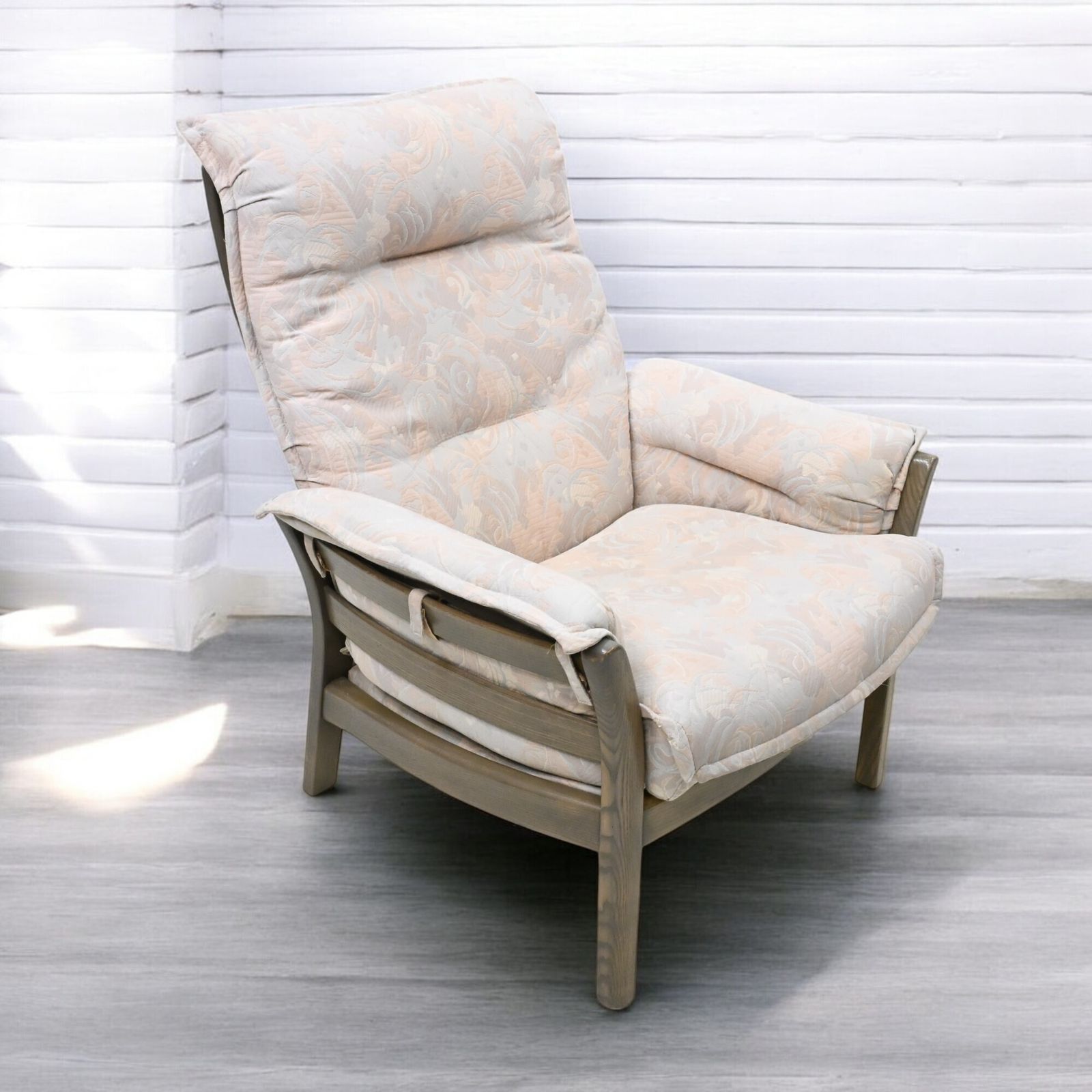 Furniture Ercol Saville Easy Chair Armchair Ercol Upholstery Model 930 Free Uk Delivery photo