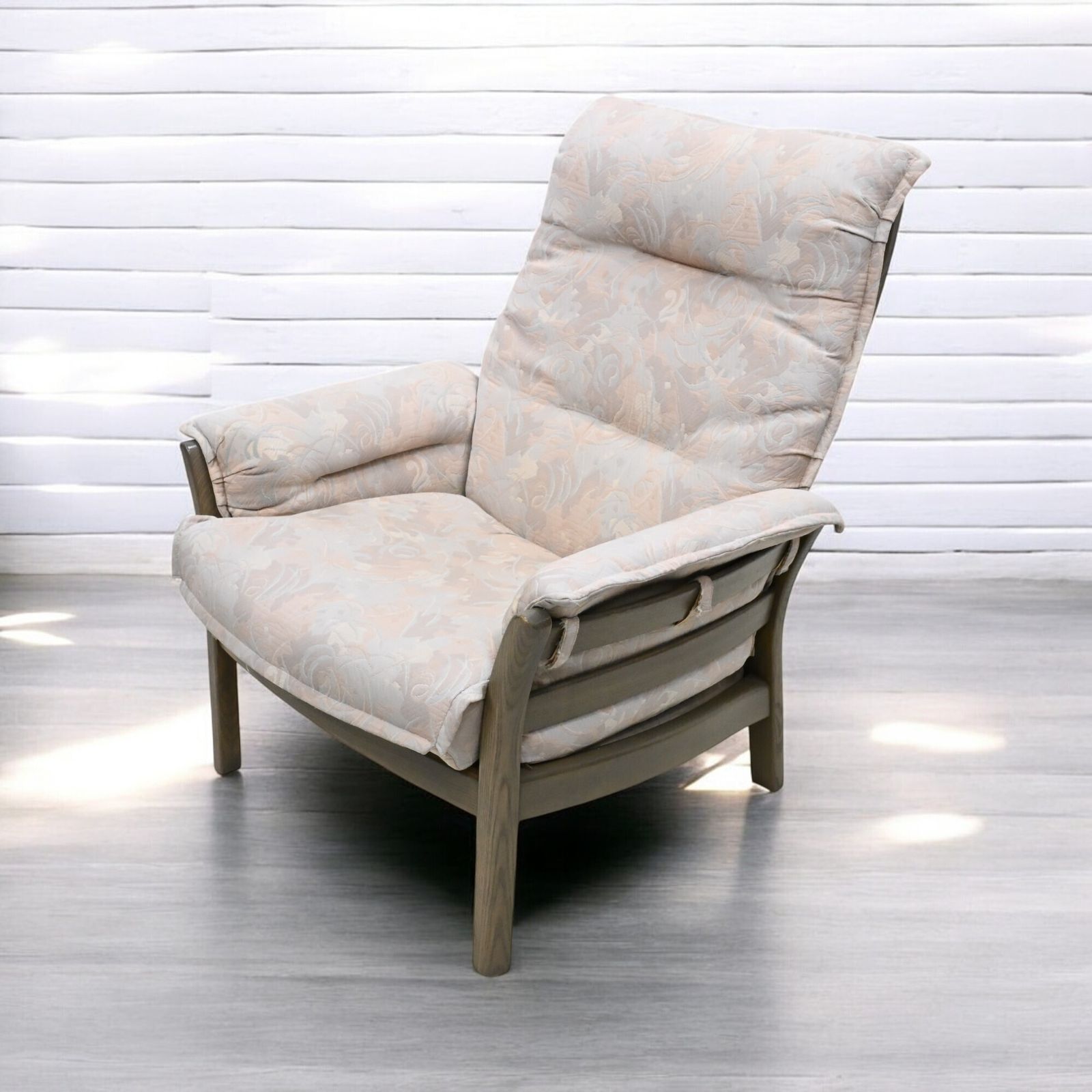 Ercol Saville Easy Chair Armchair Ercol Upholstery Model 930 Free Uk Delivery