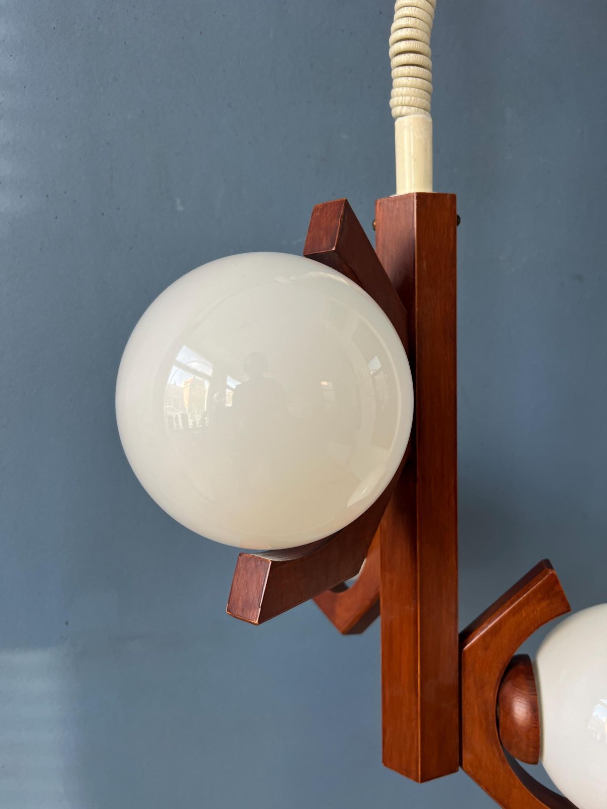 photo for sale Bruine Mid Century Hanglamp Van Bony Met Opaalglazen Kappen