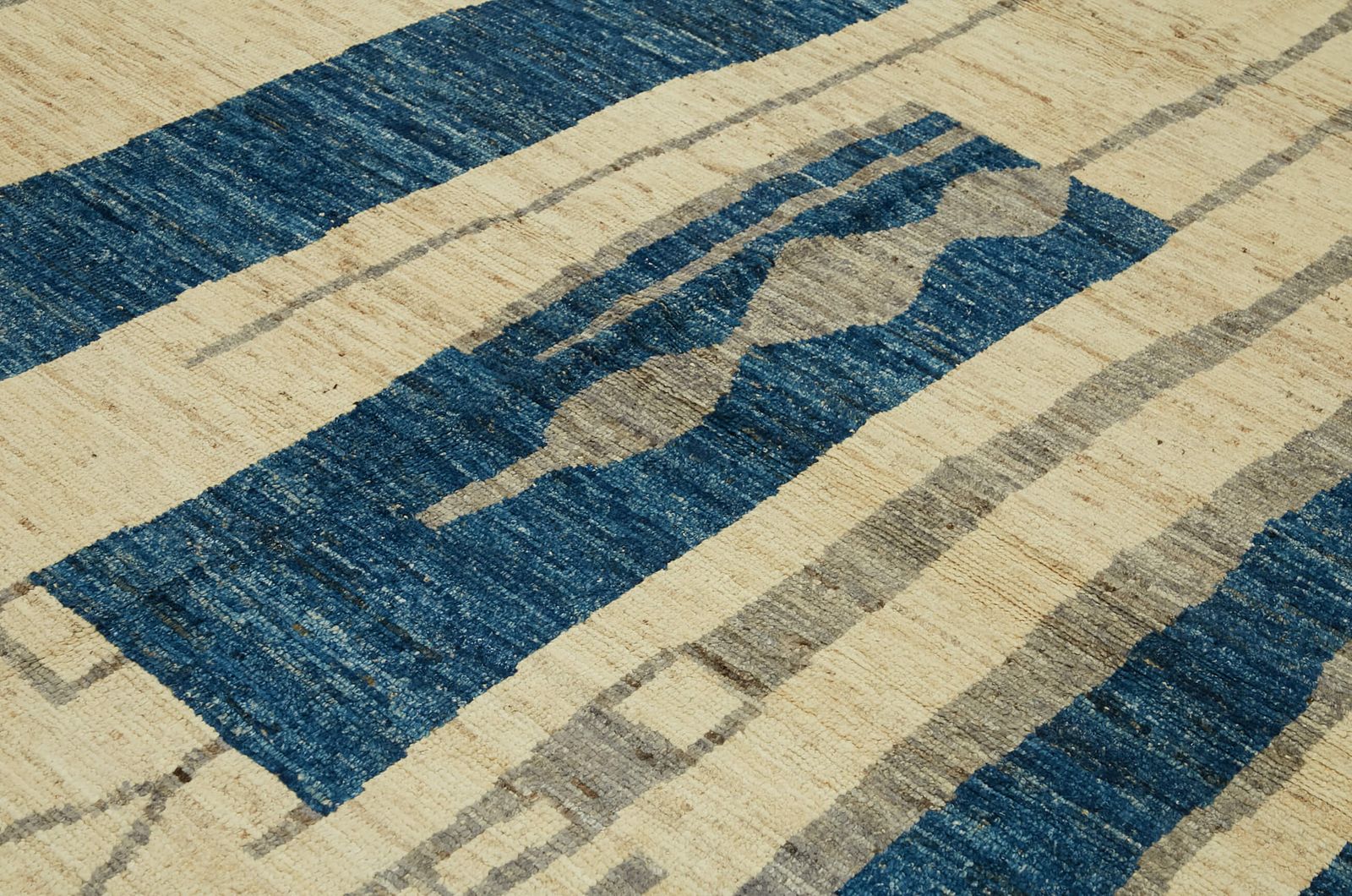 Handmade Beige Modern Tribal Rug 280 Cm X 370 Cm photo 2221.0