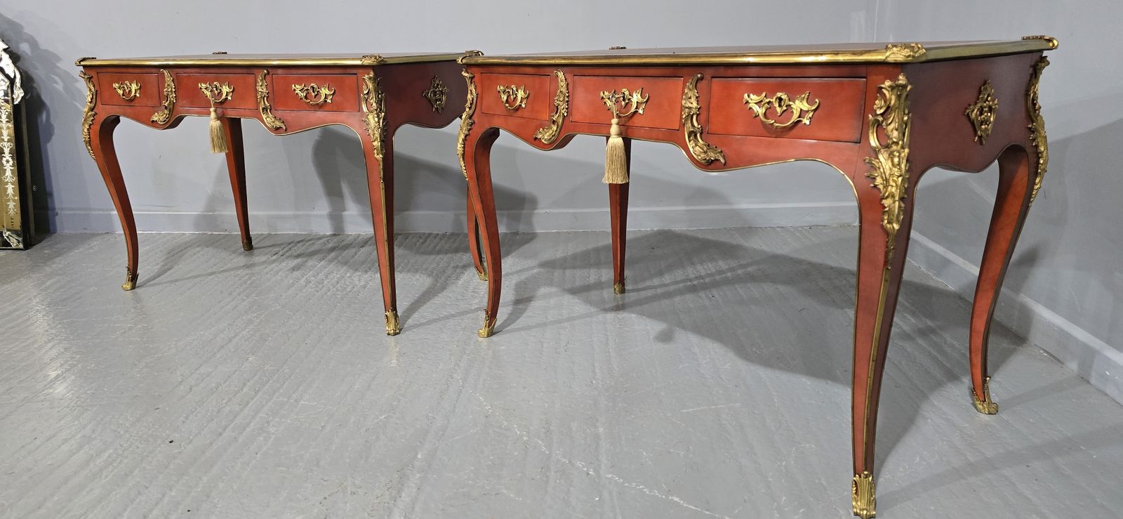 photo furniture Outstanding Pair Of Red Laquered Bureau Plat Desks