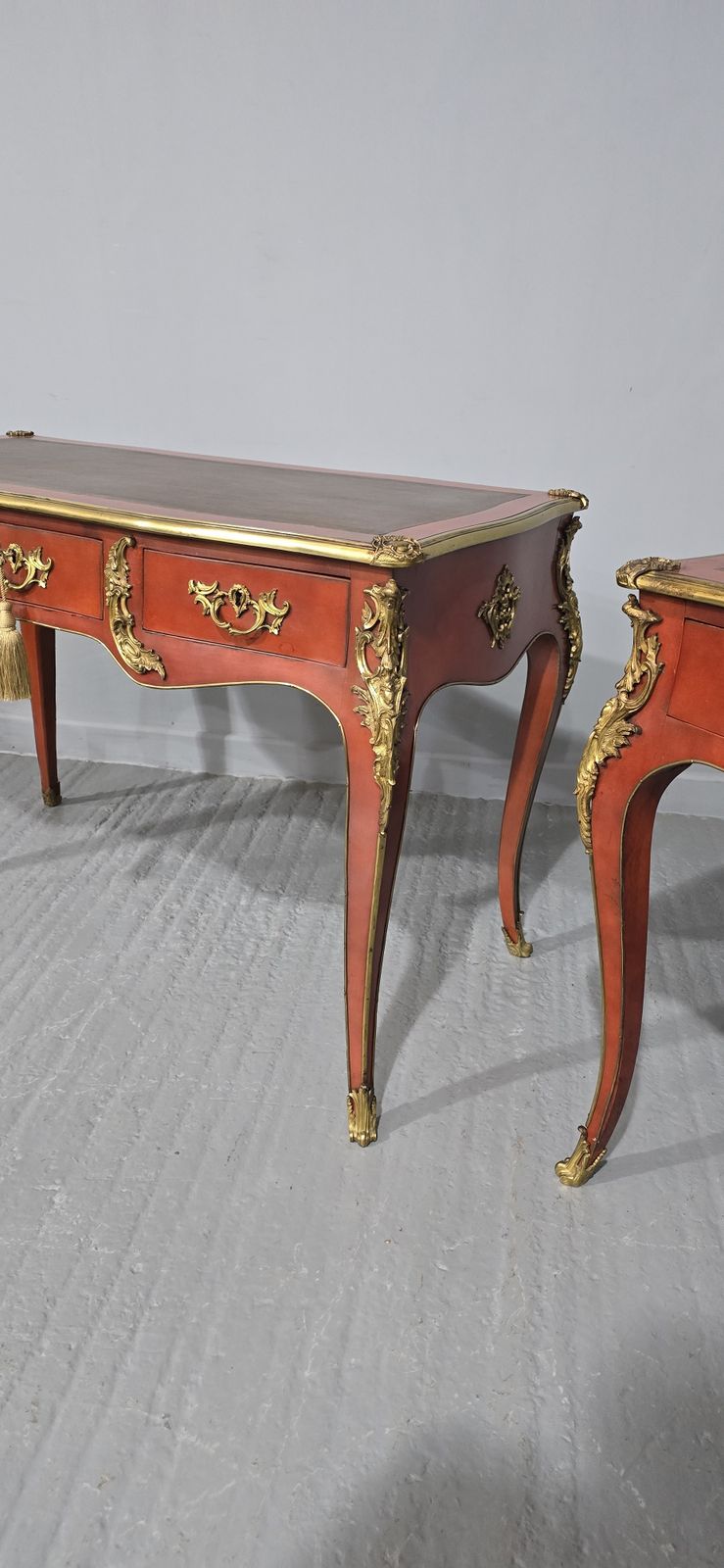 5995.0 Outstanding Pair Of Red Laquered Bureau Plat Desks photo