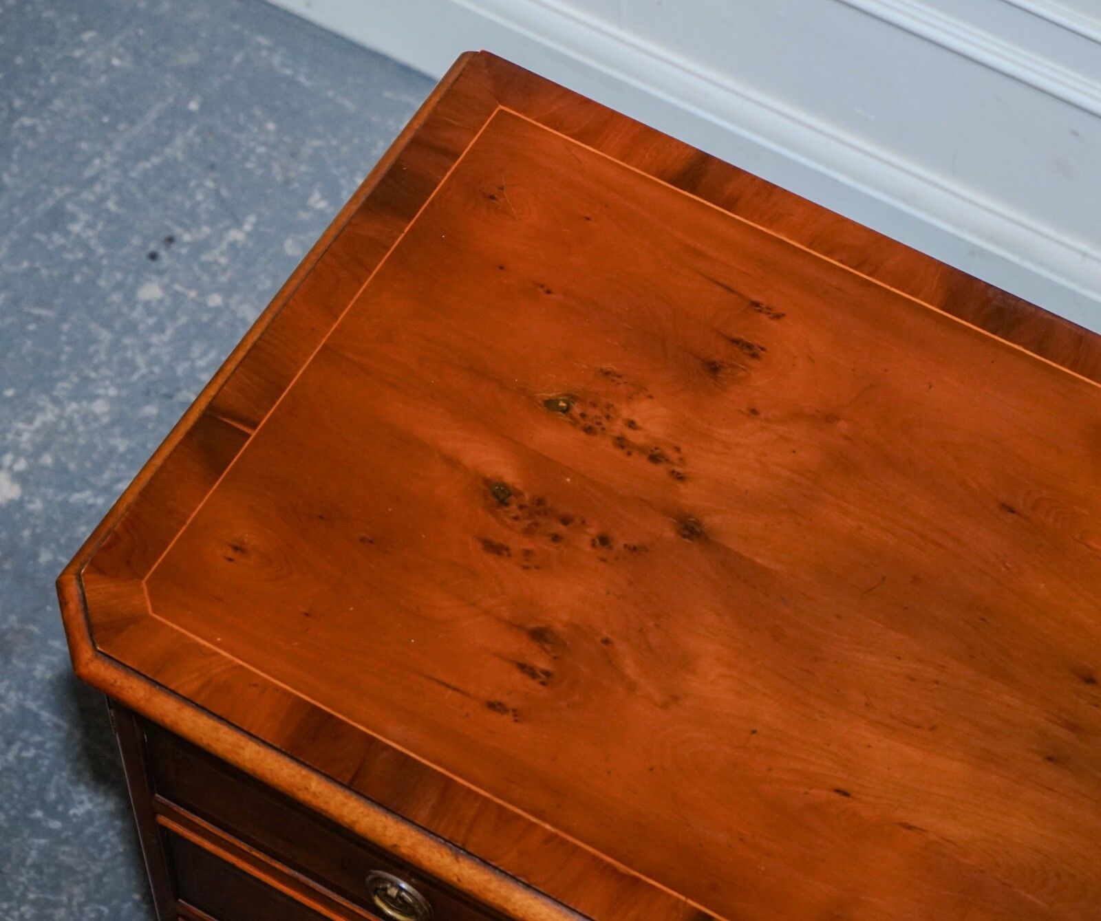 photo buy Georgian Style H.G. Hudson Burr Walnut Sideboard Bank Of Drawers Quality Made
