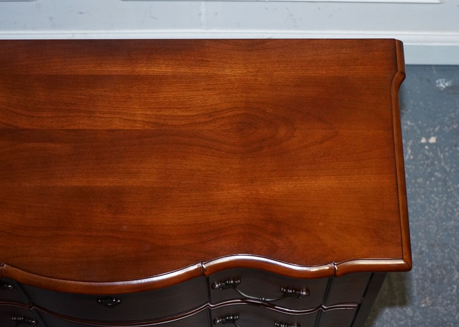 photo buy Ralph Lauren Vintage Georgian Style Serpentine Fronted Hardwood Chest Of Drawers