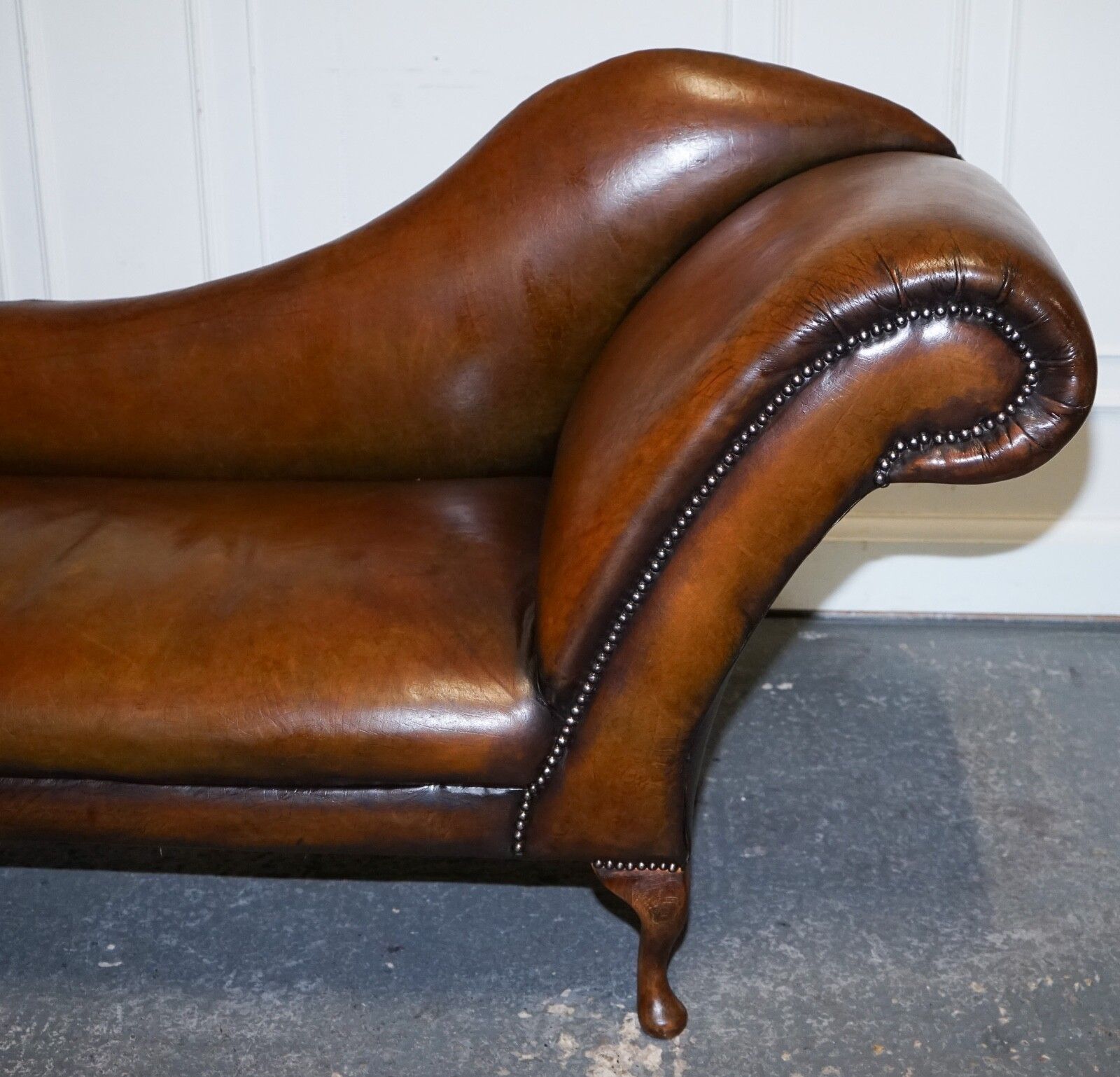 Antique Restored Victorian Brown Leather Hand Dyed Chaise Lounge Settee photo vinterior