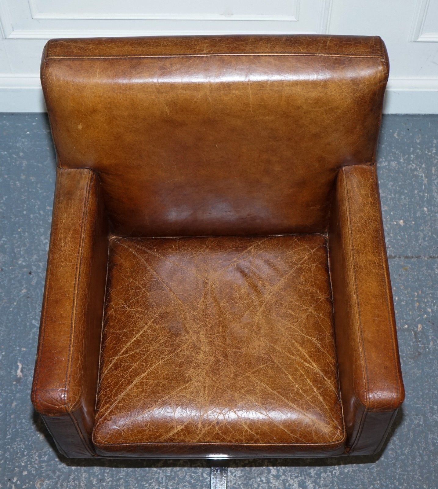 photo vinterior Vintage Brown Leather Aviator Metal Swivel Office Captains Armchair