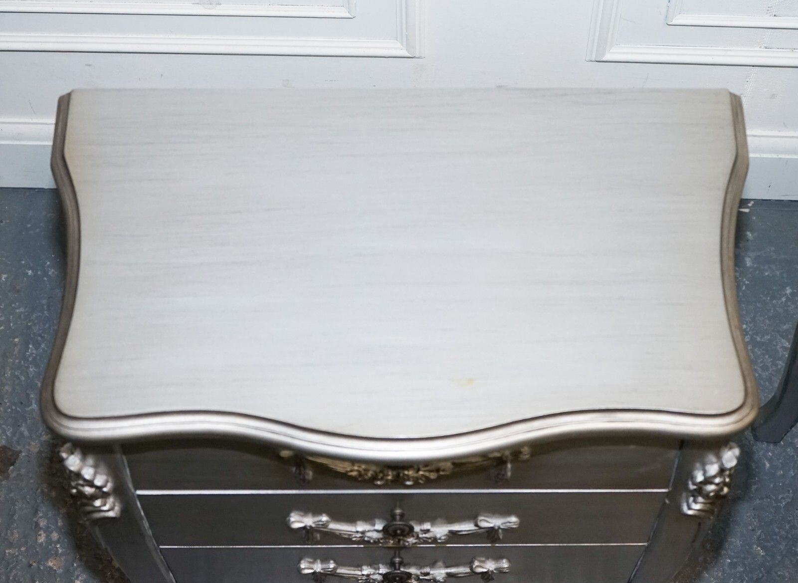 450.0 Lovely French Grey Silver Baroque Style 3 Drawer Bedside Tables Chest Of Drawers photo