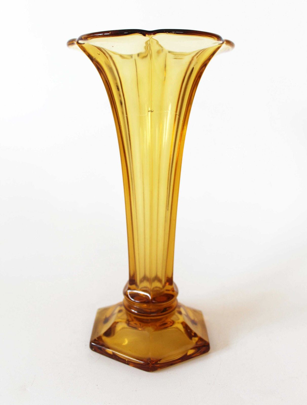 Art Deco Val Saint Lambert (Vsl) Amberkleurige Glazen Vaas, Charles Graffart België, Tulpvaas, Gesigneerd, Model American 1935, Luxval Serie photo for sale