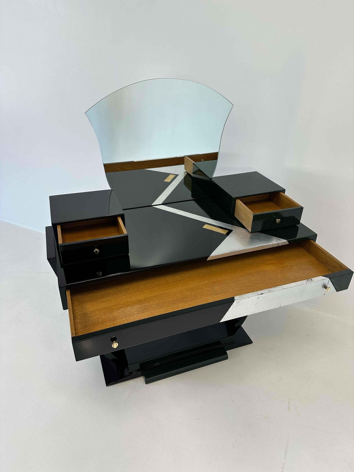 4000.0 Italian Art Deco Black And Green Lacquer, Silver Leaf Vanity Table, 1970s photo