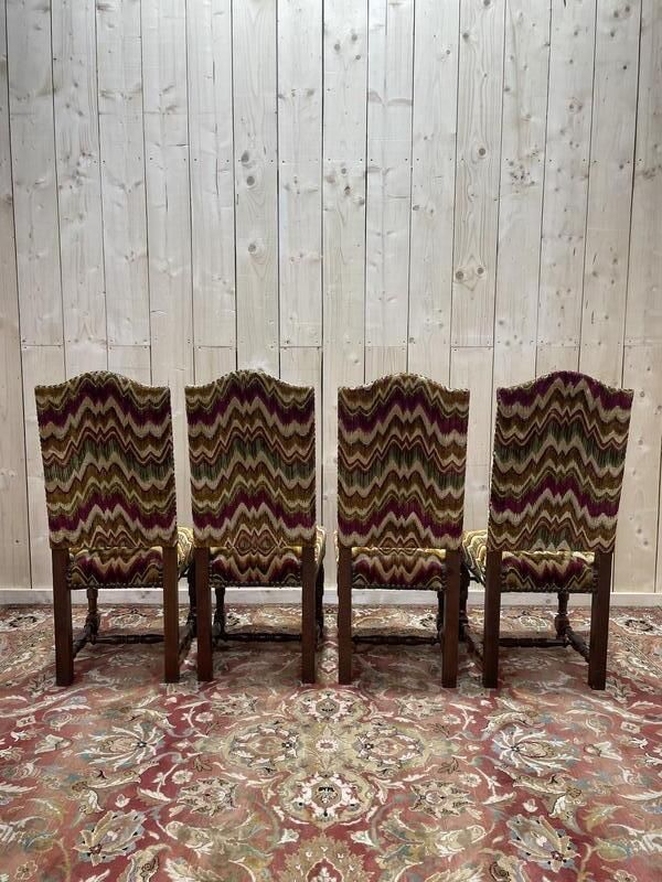4 Chaises De Style Louis XIII En Bois Tournés Et Velours photo furniture
