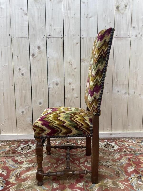 4 Chaises De Style Louis XIII En Bois Tournés Et Velours photo for sale