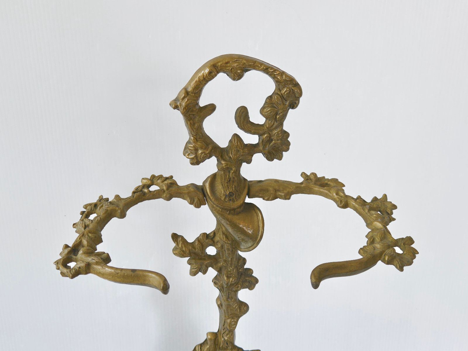 Vintage 1950s Gold Brass Hunting Scene Umbrella Stand 50s 1950s photo furniture