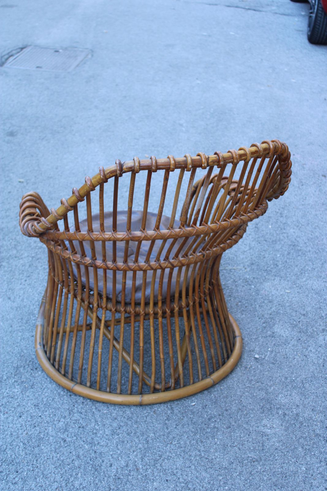 photo furniture Curved Bamboo Armchair Frigerio 1950 Italian Design
