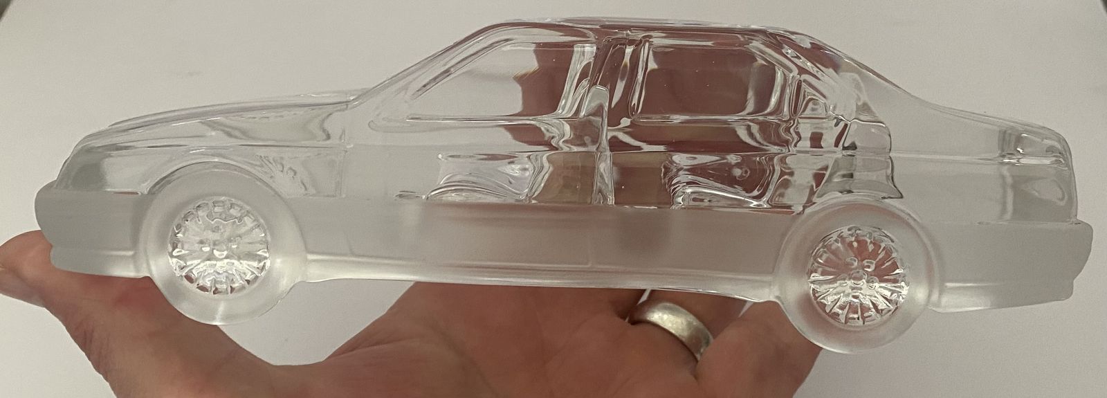 photo furniture Daum France, Alfa Romeo 164 Lead Crystal Desktop Model, 1/20th Scale