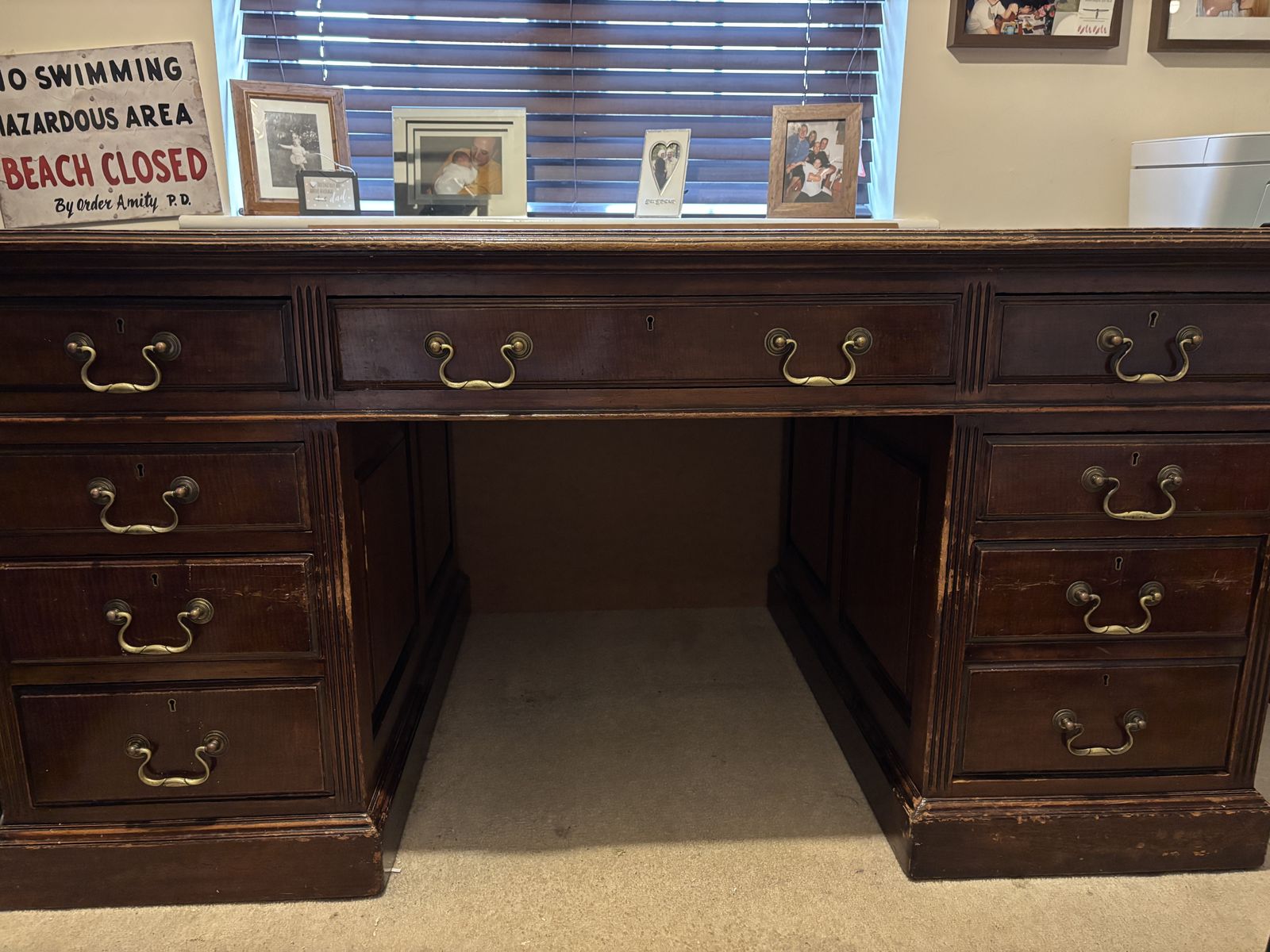 18th Century Victorian Mahogany Knee Hole Desk