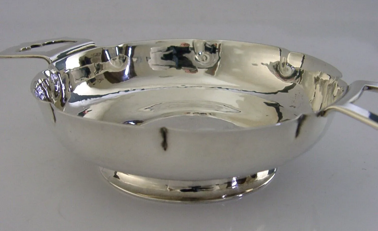 R E Stone Sterling Silver Planished Quaich Cup Bowl 1959 Arts & Crafts 109g photo for sale