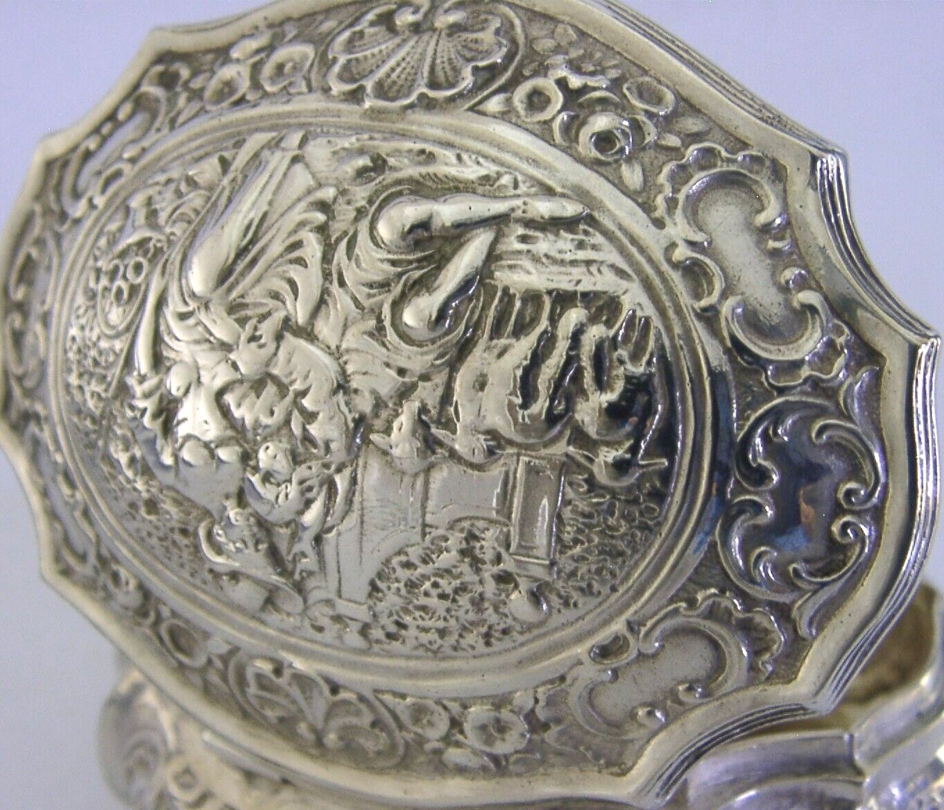 Heavy 110g Superb German Solid Silver Table Trinket Table Box C1900 Antique photo furniture