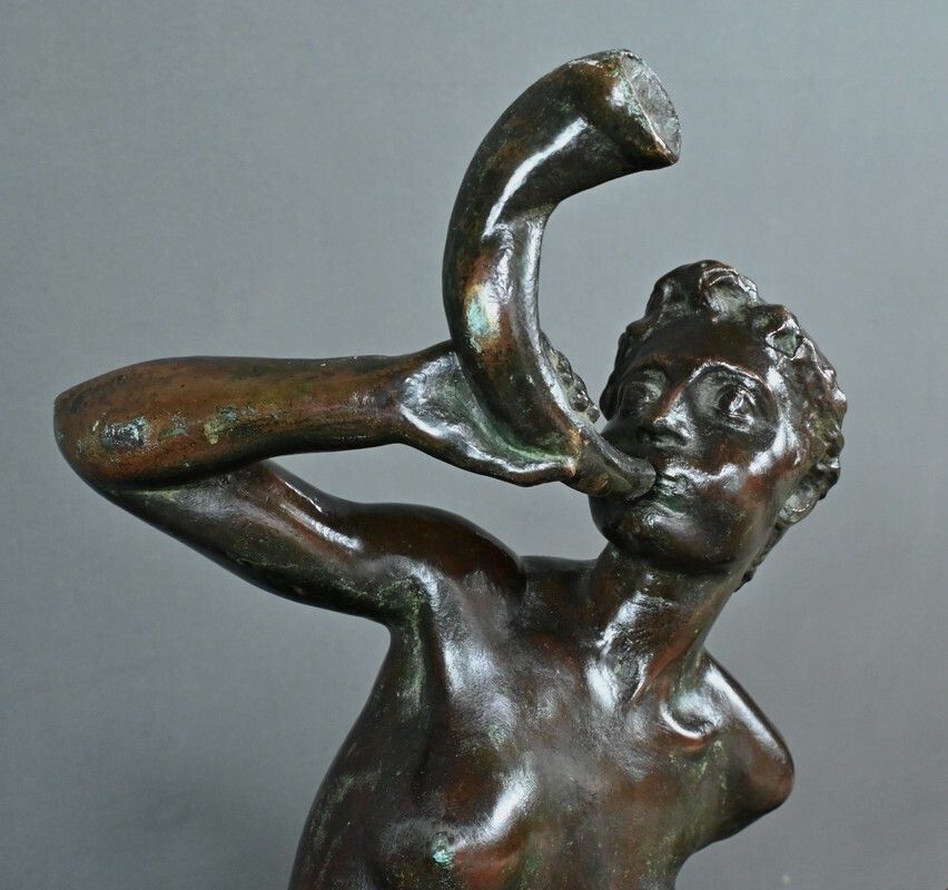 photo furniture Important Bronze “Diane Chasseresse” By J. Geleyn – Early 20th Century