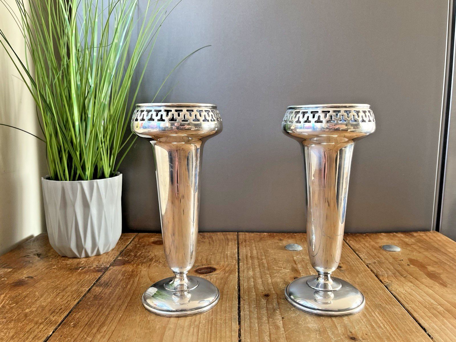 Pair Of Art Deco Walker & Hall Silver Plated Geometric Mantel Flower Vases Urns photo 80.0