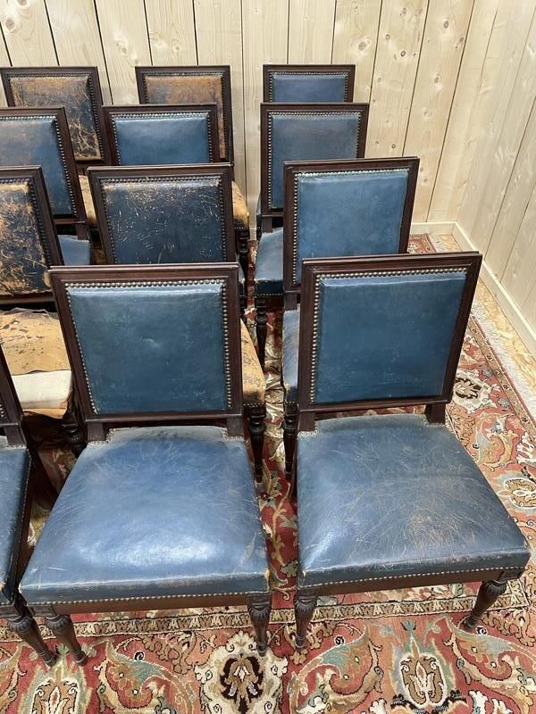 Suite De 16 Chaises Napoléon III En Acajou Massif photo vintage