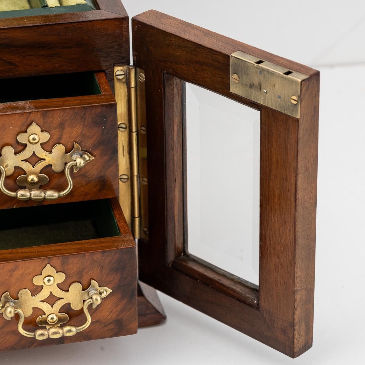 photo vinterior Antique 19th Century Victorian Walnut & Glass Fronted Jewellery Box C.1890