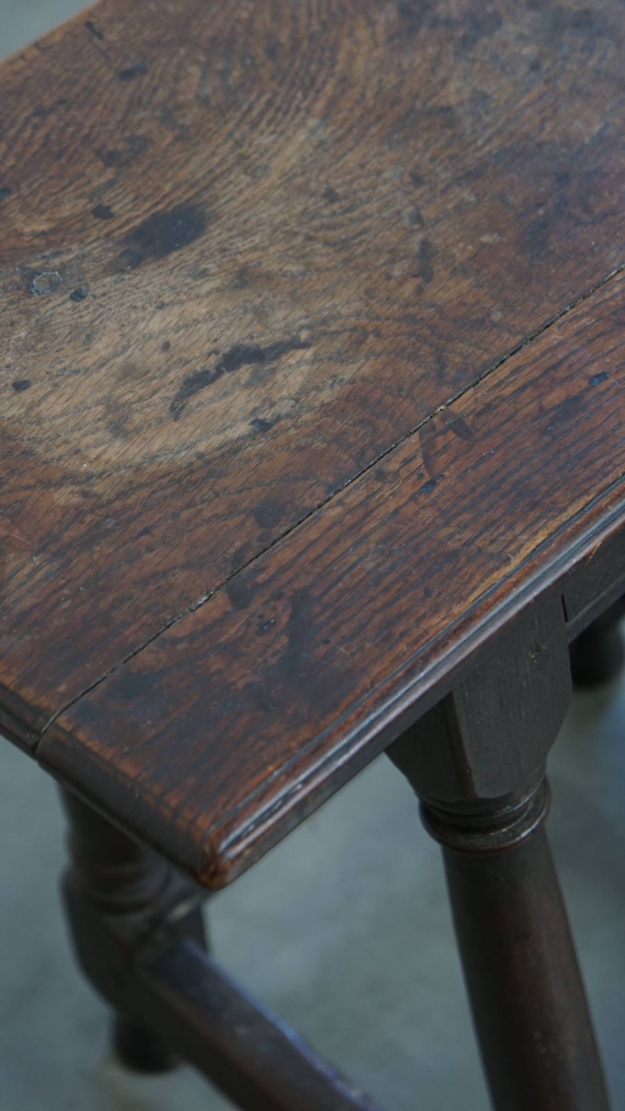 photo vinterior Charming, Large Antique English Side Table/Stool With A Beautiful Patina