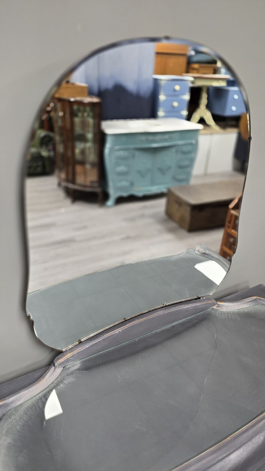 Chest Of Drawers With Mirror, Mid 20th Century photo vintage