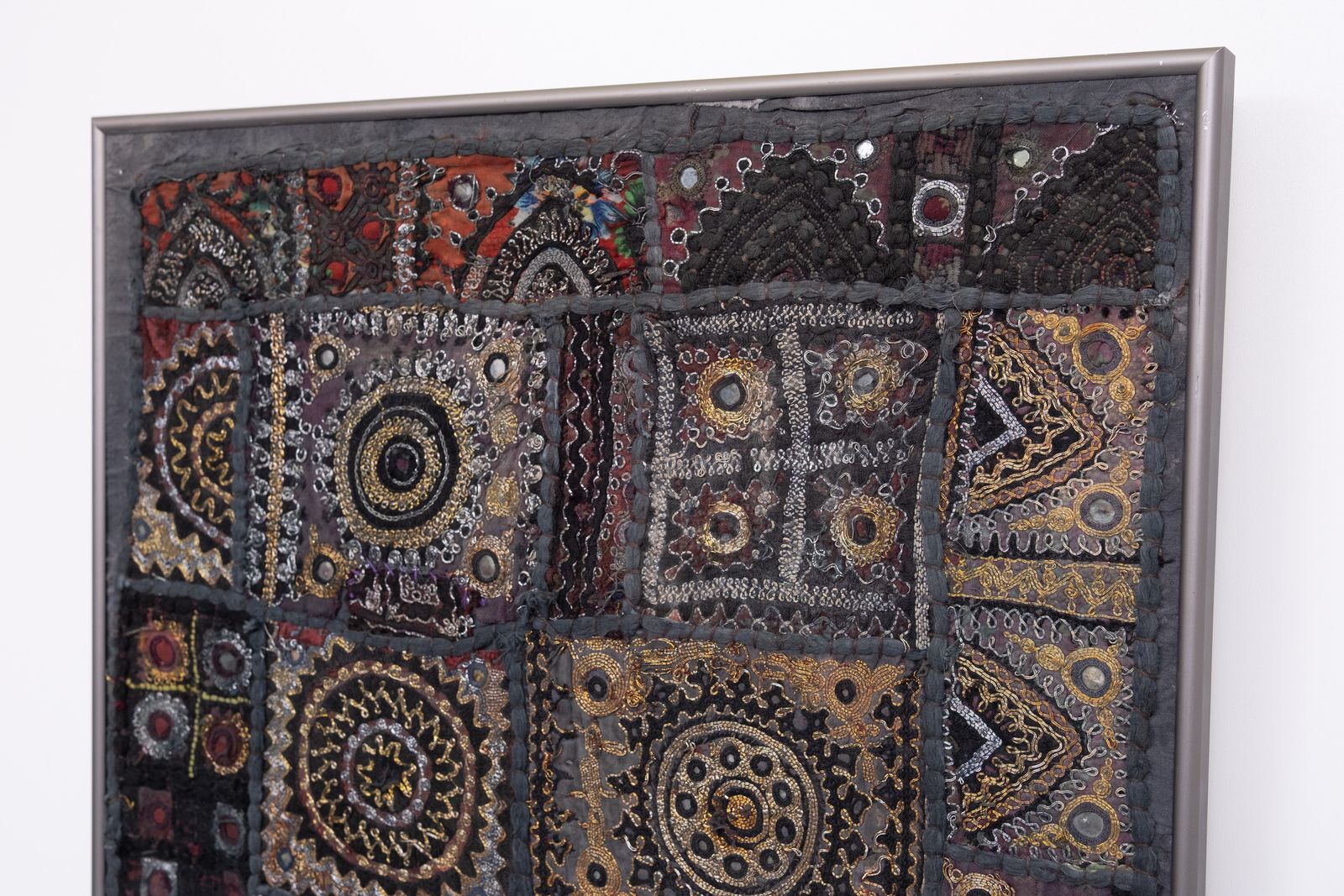 photo vintage Set Of 3 Kutch Indian Embroidered Patchwork Wall Hanging