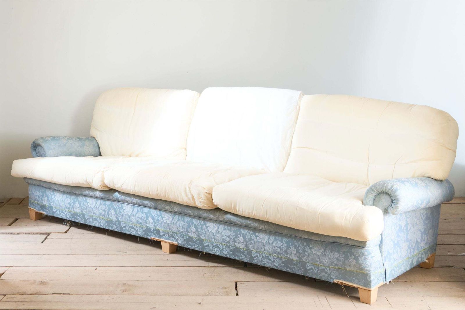 Pair Of 20th Century 2.8m Country House Sofas Retailed By Harrods photo 7240.0