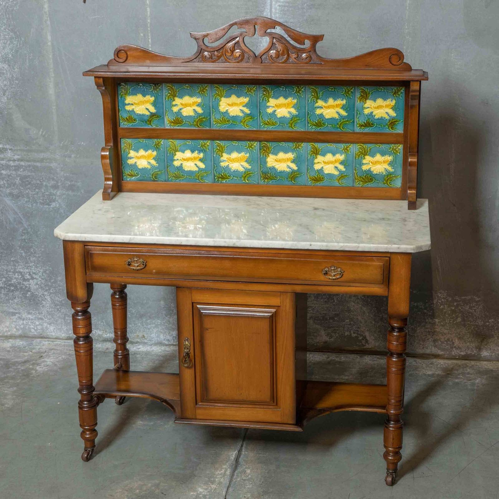 Late Victorian Walnut Washstand photo Furniture