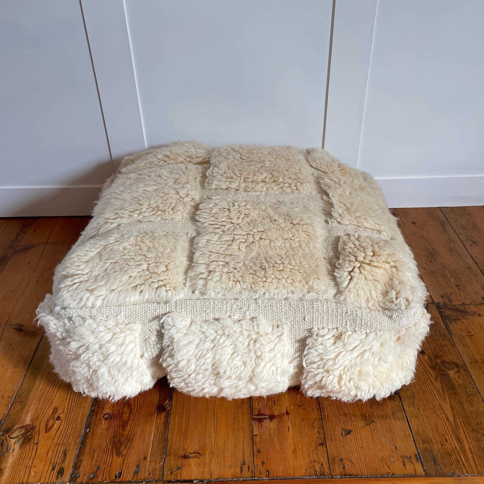 Vintage Moroccan Pouf Footstool Kilim Carpet Handwoven Wool 60x60x20cm Traditional Lounge Pouffe Cube Square Floor Cushion Cream Pattern photo for sale