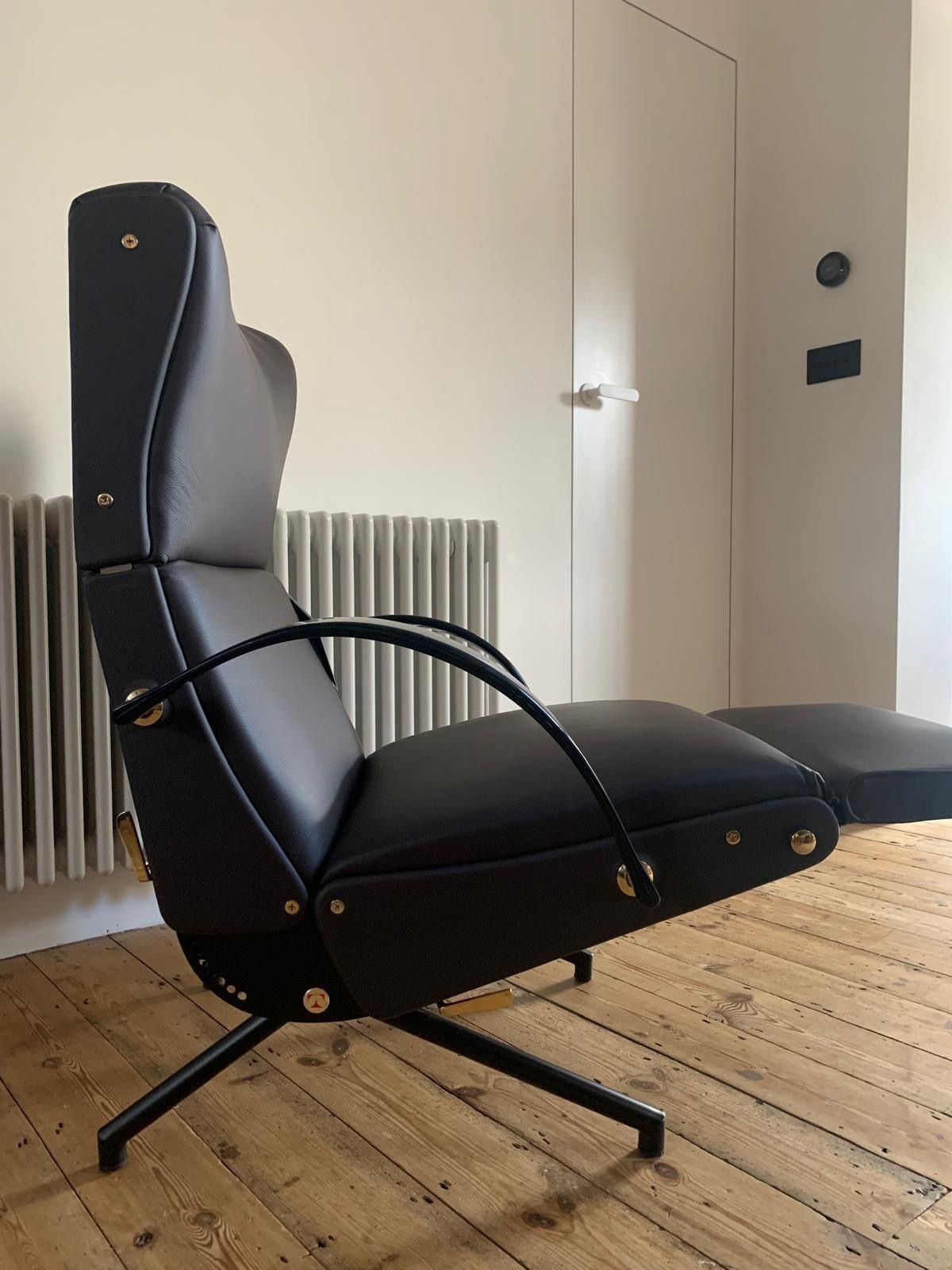 Pair Of Tecno P40 Lounge Chair By Osvaldo Borsani photo Furniture