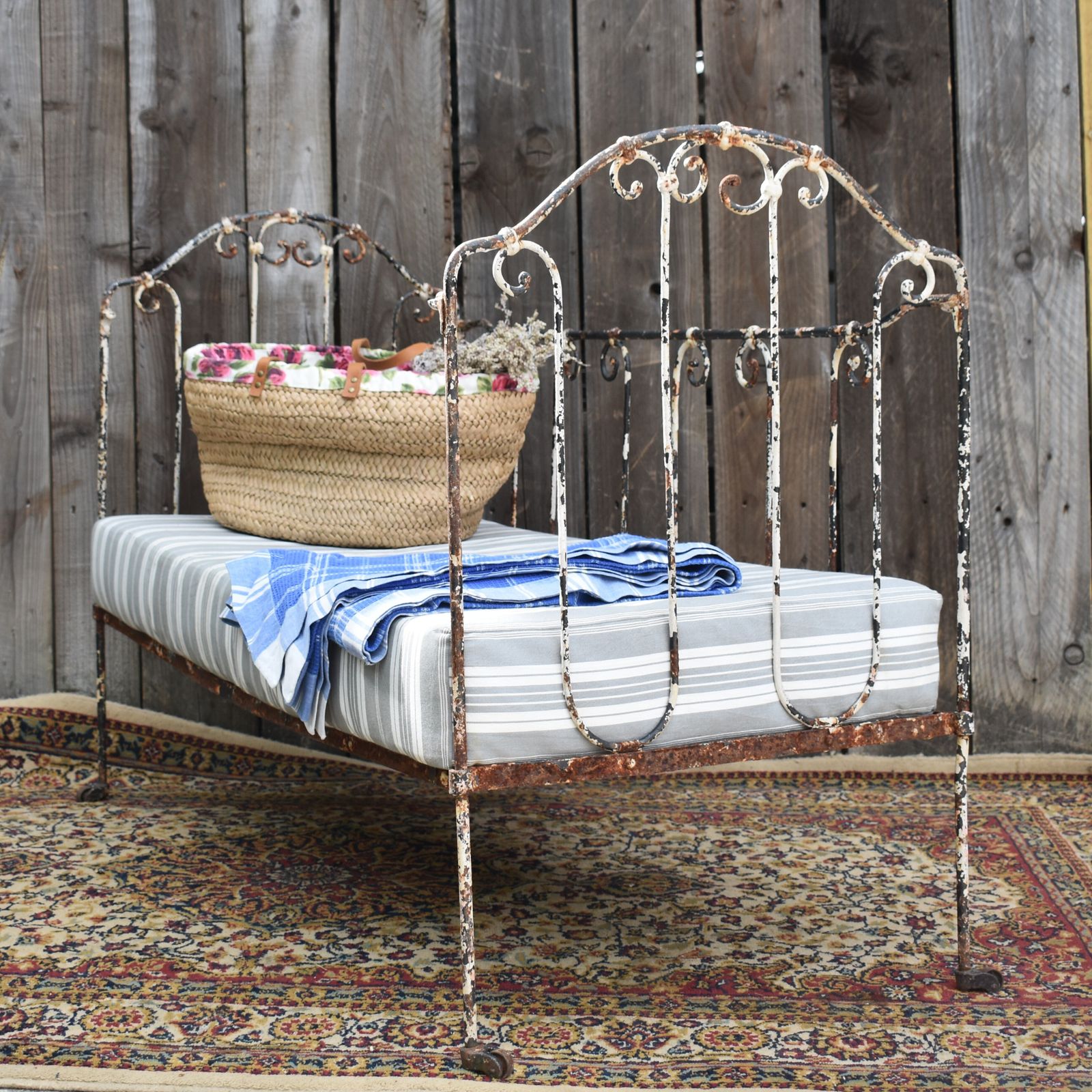 Antique French Wrought Iron White Chippy Paint Day Bed Cot Garden Bench Seat photo buy