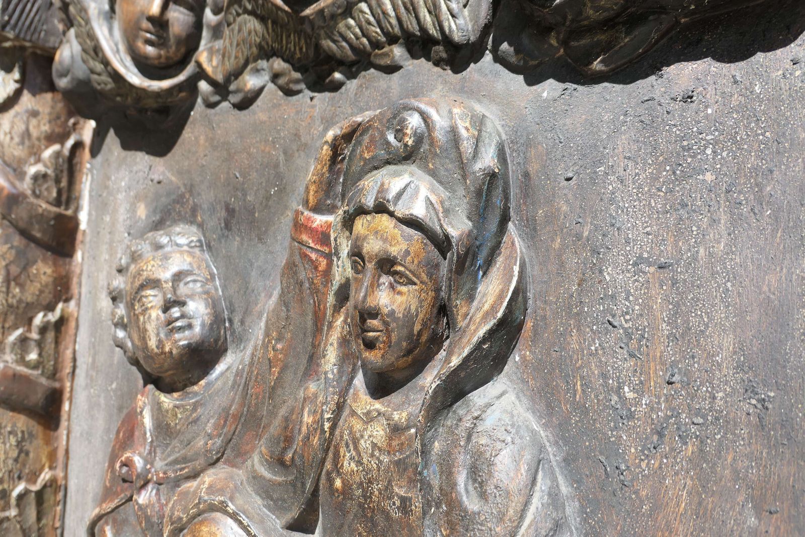 photo buy Large European Mediaeval Oak Carving Of Christ In The Tomb