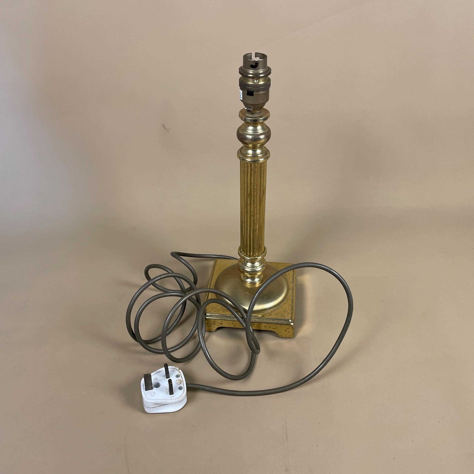 Vintage Gold Brass Metal Lamp Light Bedside Side Table Desk Ornate Detail Square Base Antique Medium Pattern Aged Patina Column Pillar Old photo vintage