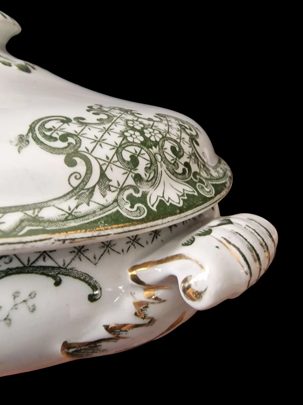 Victorian Bridgewood Elgin Tureen –  English Green Ceramic Dish photo for sale