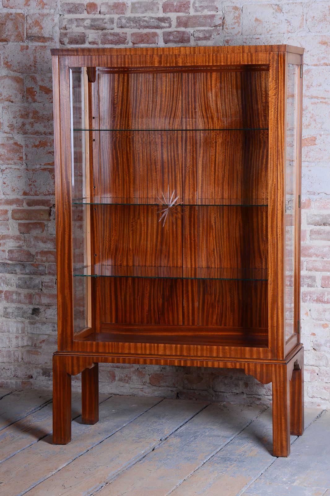 Restored Art Deco Display Cabinet, Mahogany And Glass, Polished, Czech, 1930s photo vinterior
