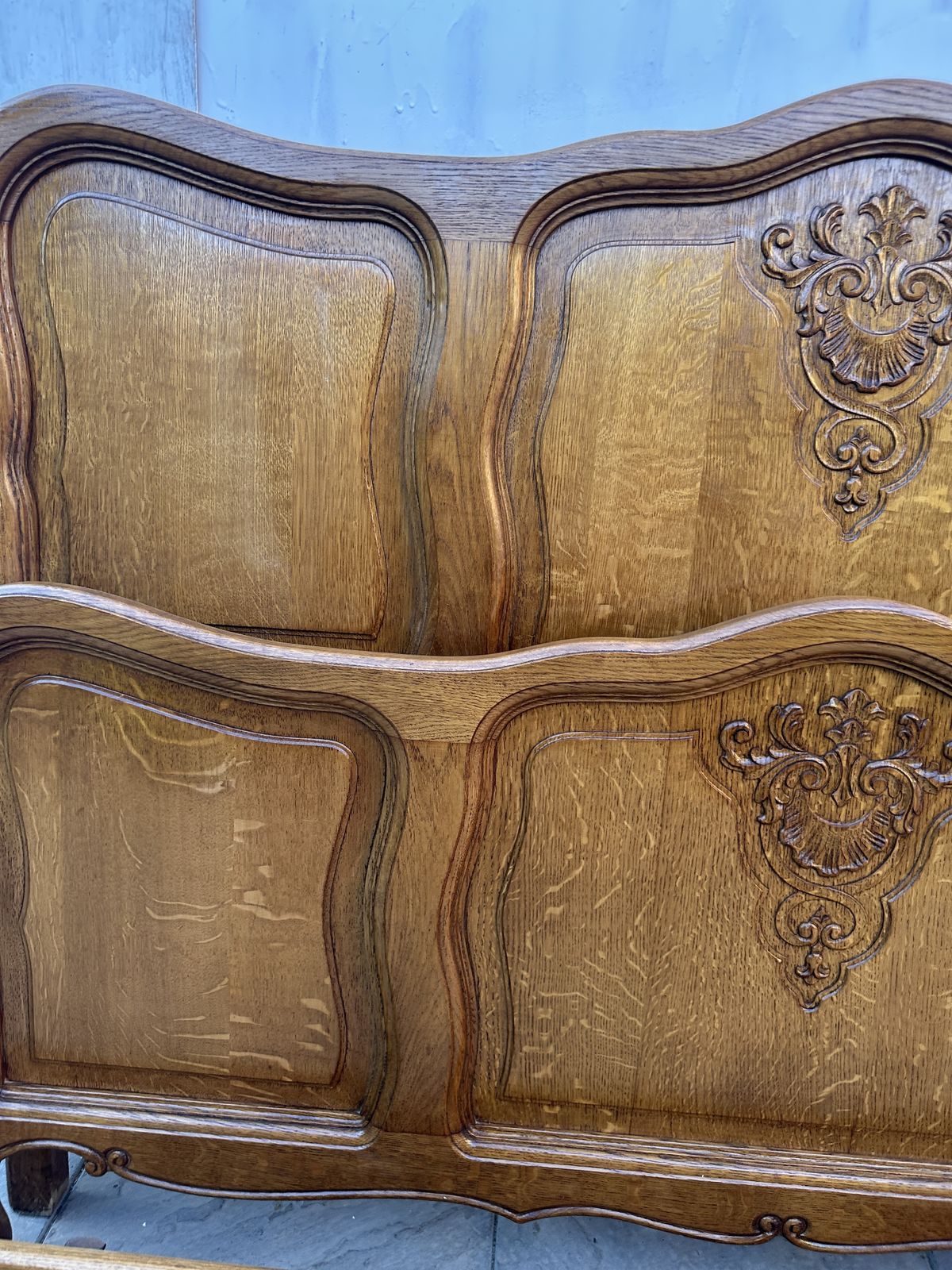 Beautiful French Louis XV Antique Style Oak Double Bed Frame – Great Condition photo vintage
