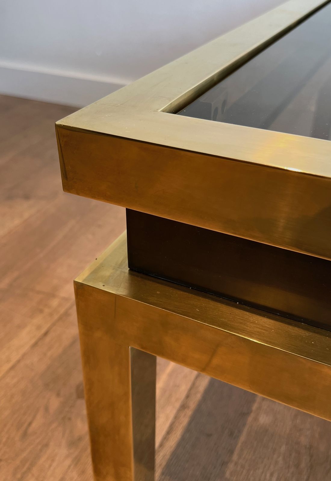 photo vinterior Brass And Black Lacquer Coffee Table By Guy Lefèvre For Maison Jansen